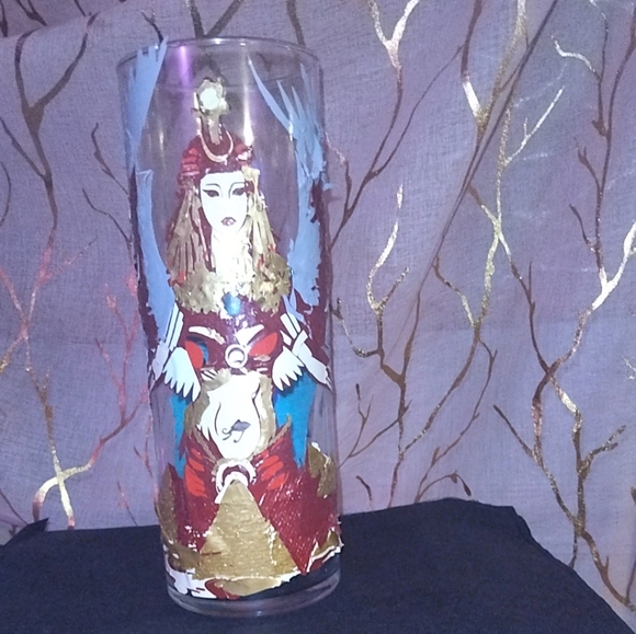 Elegant Egyptian Goddess Isis Vase - Picture 2 of 5